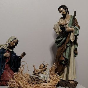 indoor nativity set